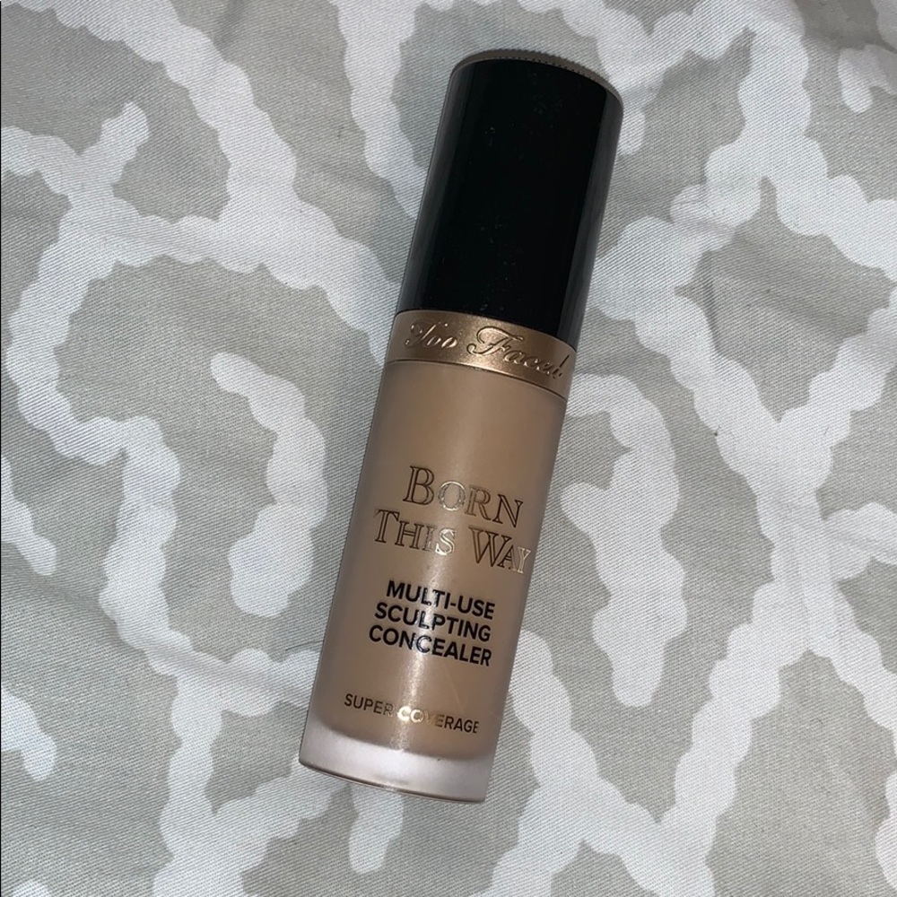 Too Faced Born This Way concealer